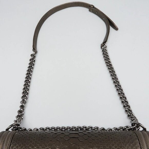 Chanel Metallic Grey Python and Leather New Medium Boy Bag - Picture 4 of 10